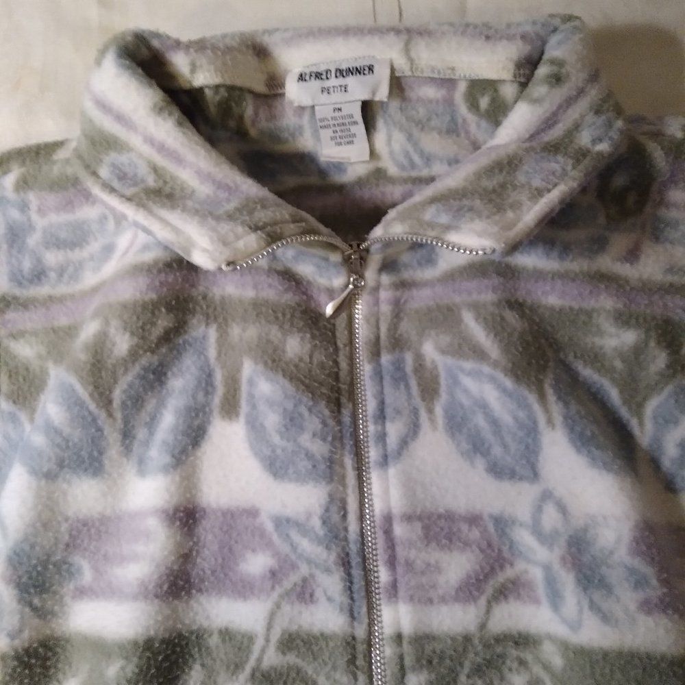 Vintage Alfred Dunner Floral Pattern Zip Up Fleece